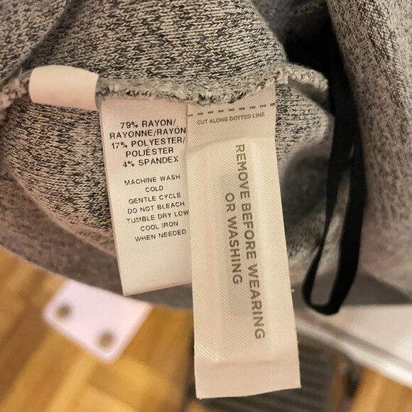 🔥 Lou & Grey | Heather Gray Knit Surplice Elastic Waist Mini Dress XS - Picture 5 of 5